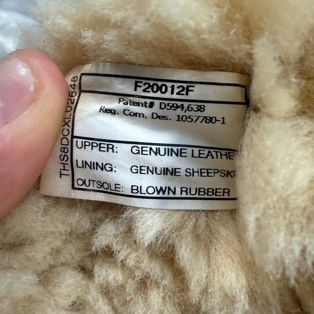 Y2K Fall UGG Classic Short Chestnut Sheepskin Boots F20012F Womens 7